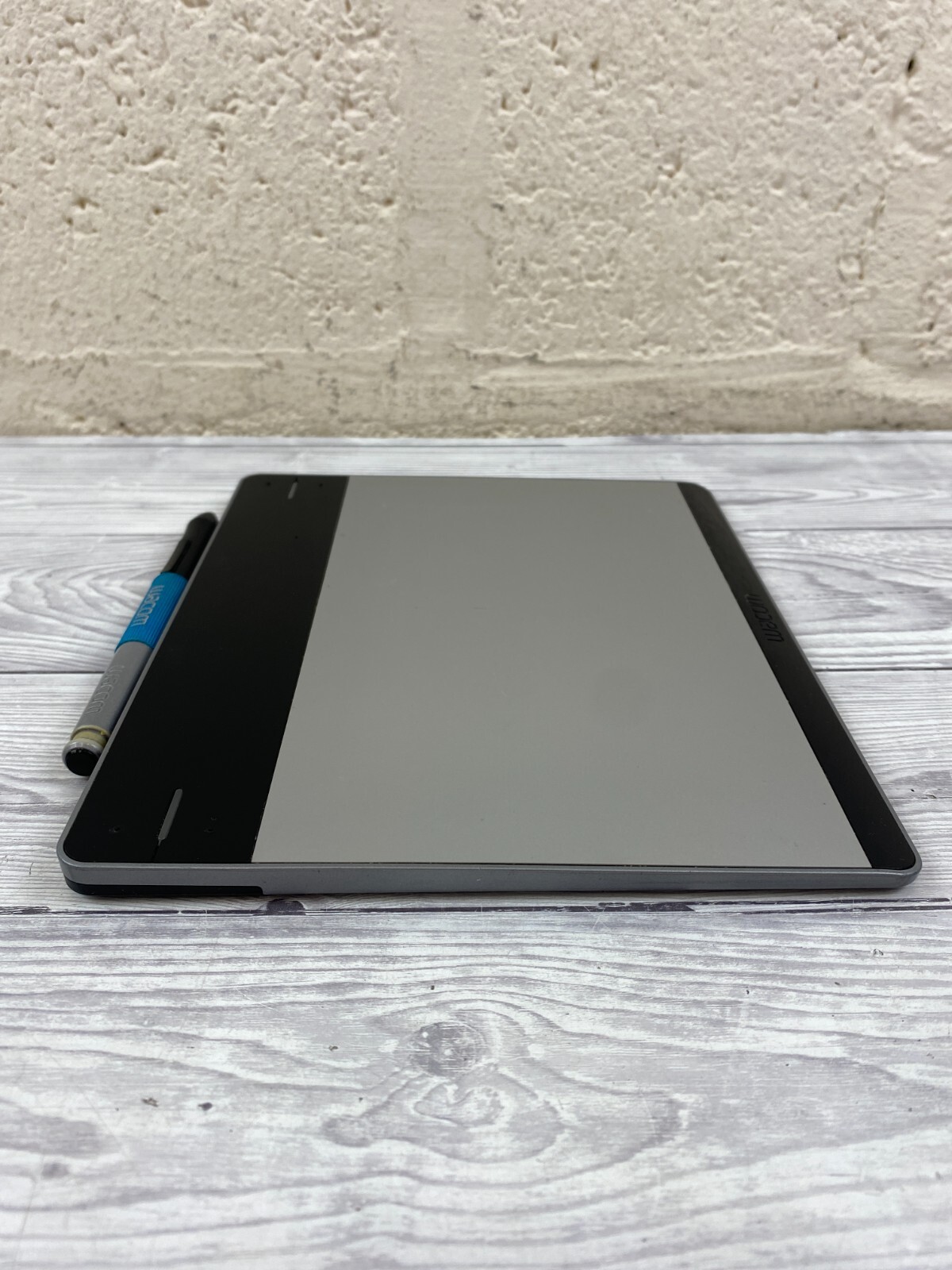 Intuos Pen and Touch Small Tablet CTH480 eBay