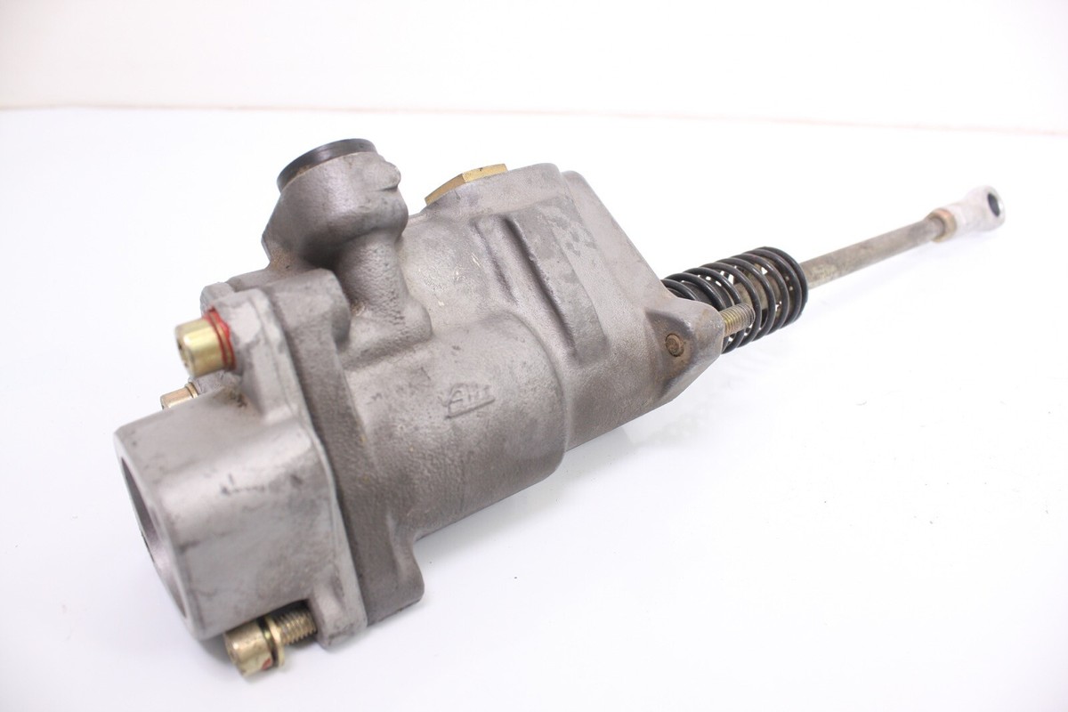 Porsche 964 C4 965 993 (1989-1998) OEM Power Brake Booster Vacuum 