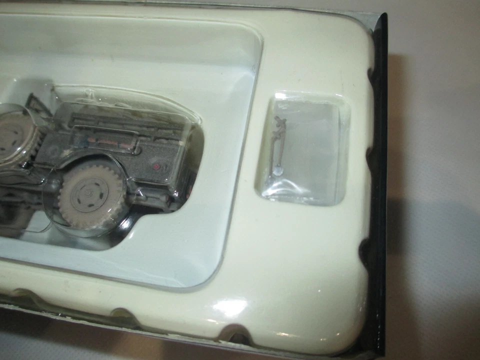 CORGI FORGOTTEN HEROES  1:43 WC51 3/4 TON WEAPONS CARRIER US ARMY KOREA - Image 3 of 3