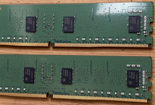 16GB (2x8GB) Samsung M393A1K43BB0-CRC0Q 1Rx8 PC4-2400T ECC DDR4 REG RAM - Bild 7 von 8