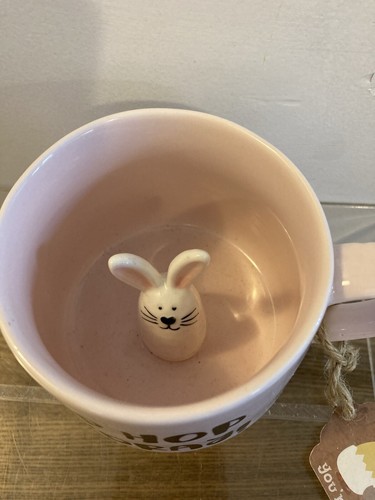 Neu Keramik Osterhase Kaffeetasse Becher weiß & rosa mit Hase innen Hip Hop - Bild 2 von 6