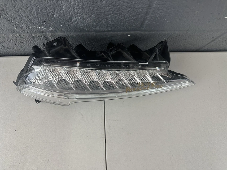 Luz antiniebla del lado derecho del pasajero Porsche 911 2012 2013 2014 2015 OEM Foto 3 de 4