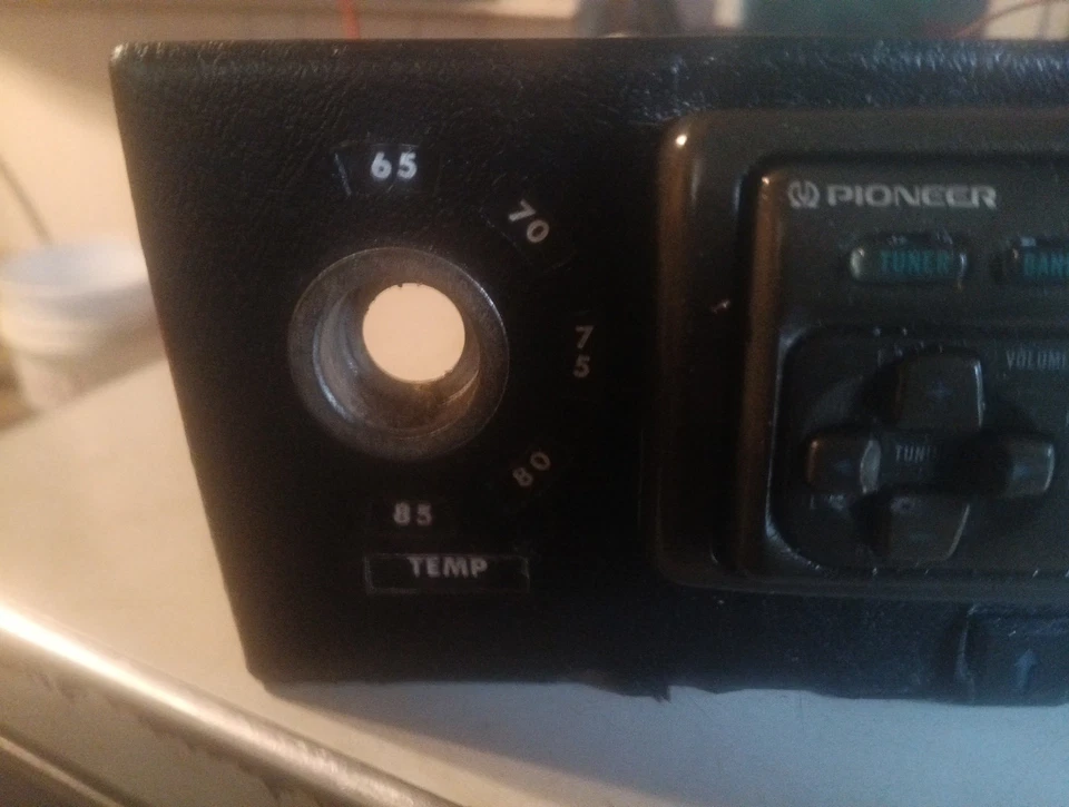 1984 捷豹 Xj6 先锋收音机控制面板适用于热风扇状况良好 — 第 3/4 张图片