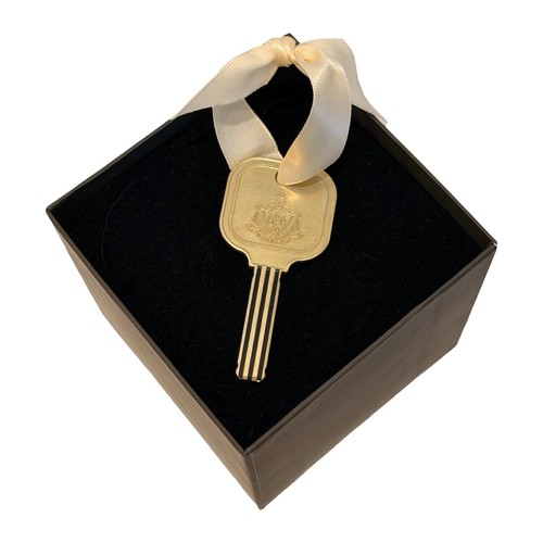Iconic THE BEVERLY HILLS HOTEL & BUNGALOWS  Vintage Golden Room Key+Gift Box