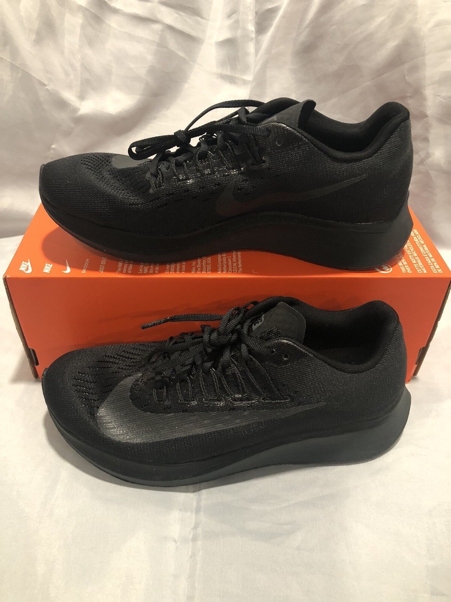 nike zoom gravity all black