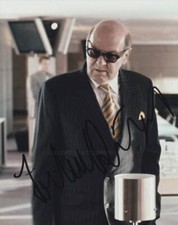 TOM WILKINSON - GENUINE SIGNED AUTOGRAPH