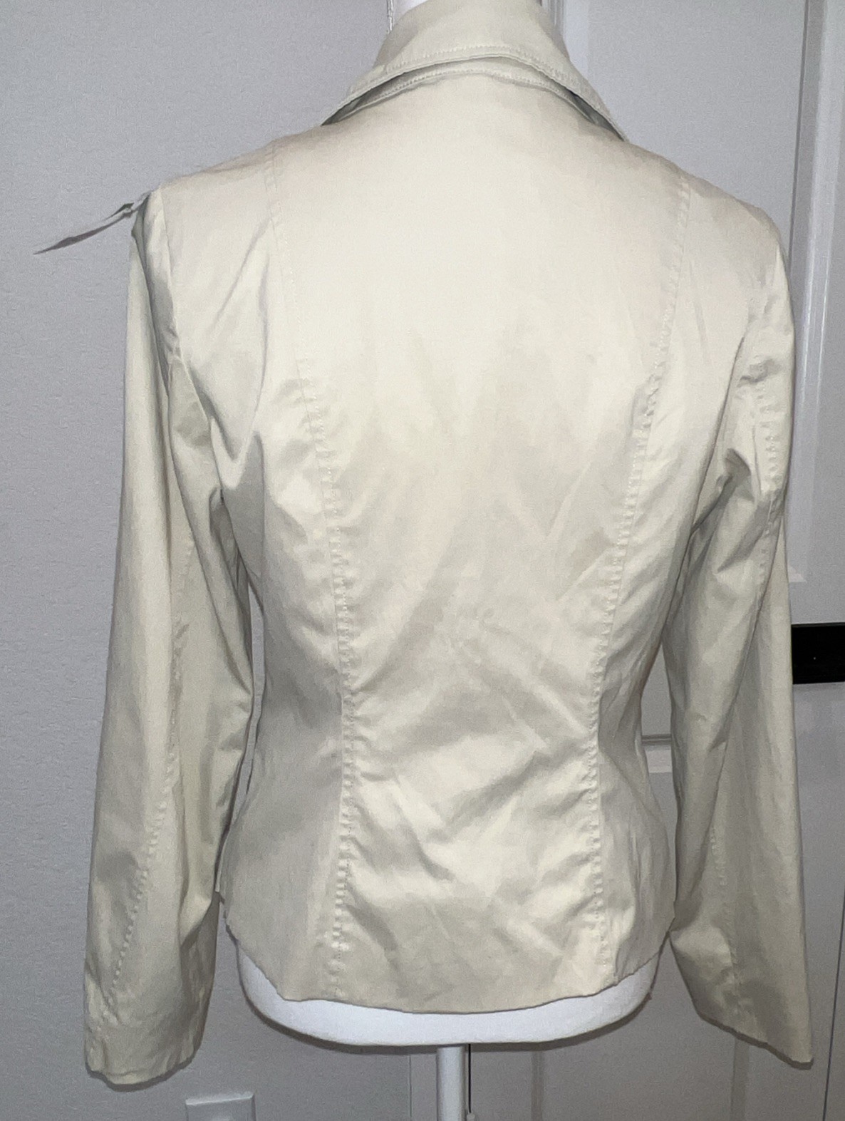 Picture 3 of 24