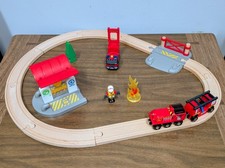 Brio World Firefighter Complete Set Rescue Train Lights  Sounds Working 33815 