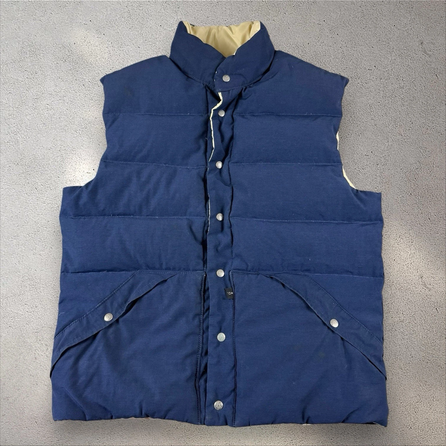 Vintage 10X Reversible Goose Down Puffer Vest Fits Medium Made In USA Western
Opens in a new window