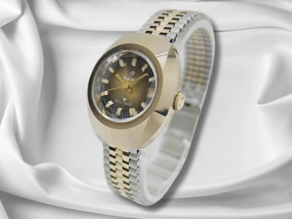 - ブランド: RADO - モデル名: BALBOA s-l400.jpg