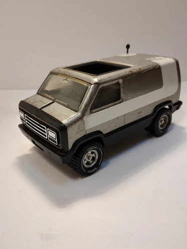 Vintage Tonka Pressed Steel Van (Silver)