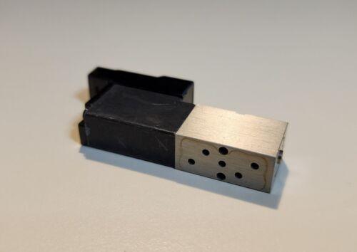 Parker Kuroda PCS241B-NB-D24**-N1 Elettrovalvola - Foto 4 di 4