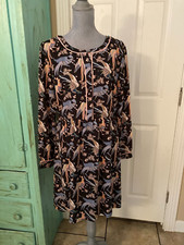 LOFT, LONG SLEEVE, FULLY LINED, BUTTONED DRESS, SLIGHTLY FLARED, 8