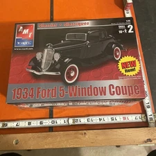AMT Classics 1934 Ford 5-Window Coupe 1/25 Scale Model Kit #8214 Sealed
