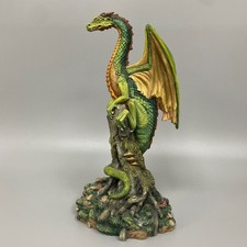 K002 LARGE WOODLAND DRAGON