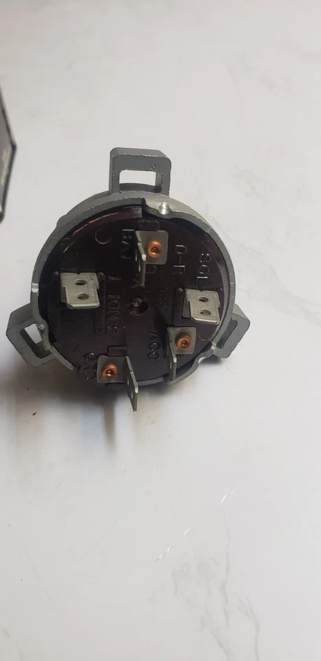 Delco remy ignition coil and Lock & keys 1964-67 Chevy Chevelle  - Image 3 of 4