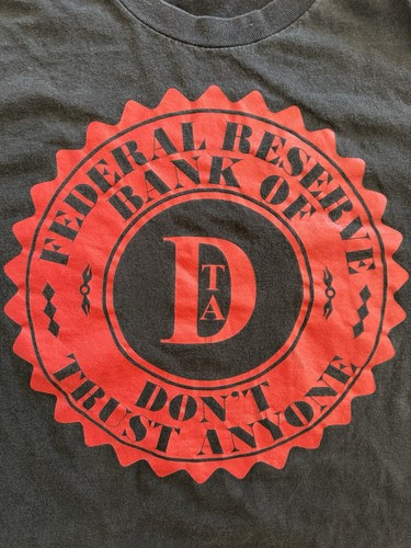 Vintage DTA Don’t Trust Anyone Graphic T-Shirt Black 2XL - Picture 2 of 3