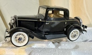 Franklin Mint 1932 Ford Deuce Coupe Precision 1/24 Scale Die-Cast Models MIB