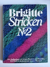 Brigitte Stricken. No.2 Behrens, Kathrin und Ariane Heyduck:
