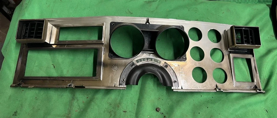 1980 81 82 84 85 1987 DODGE DIPLOMAT DASHBOARD DASH TRIM BEZEL FREE SHIP B18 Foto 2 de 4