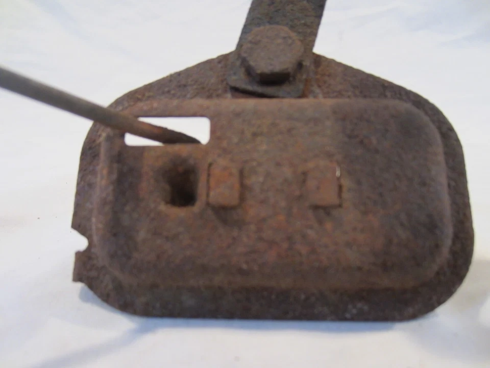 1968 - 1969 年别克 Skylark GS Riviera 400 - 430 碳水化合物扼流圈恒温器,1384489,二手 — 第 2/4 张图片