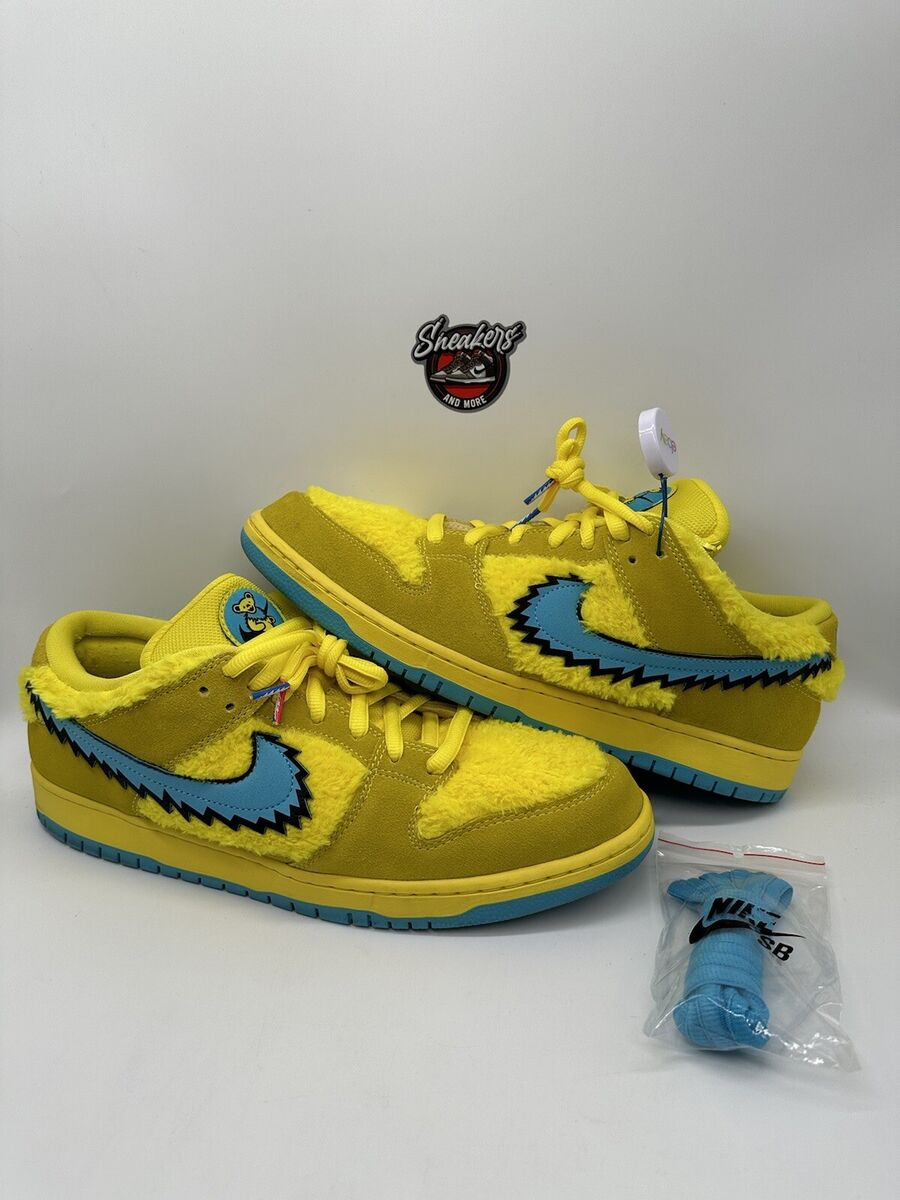 Nike SB Dunk Low x Grateful Dead Yellow Bear Blue Fuzzy 2020 Nike SB Dunk Low x Grateful Dead Yellow Bear Blue Fuzzy 2020