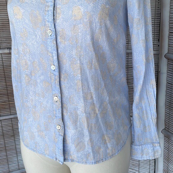 J. McLaughlin Button down Lightweight Blue Tan Si… - image 4