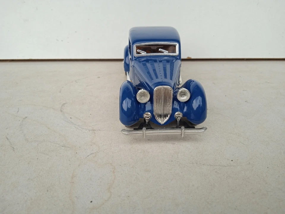 MODELLINO AUTO RIO 1972 *DELAHAYE 135 M*  1938 - SCALA 1/43 - AZZURRA - Immagine 3 di 4