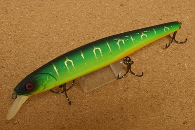 Jackall   Mag Squad Minnow 128 F        (B842MY3