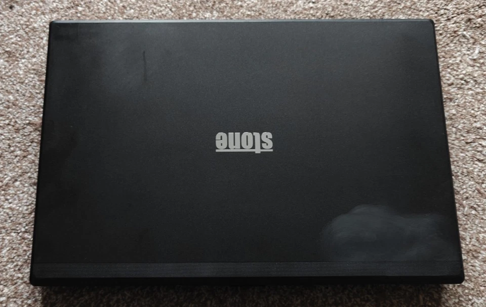 Clevo Stone W76TH 15.4'' 2.2GHz Laptop Linux 320GB HDD 2h Battery Cheap - Image 3 of 4