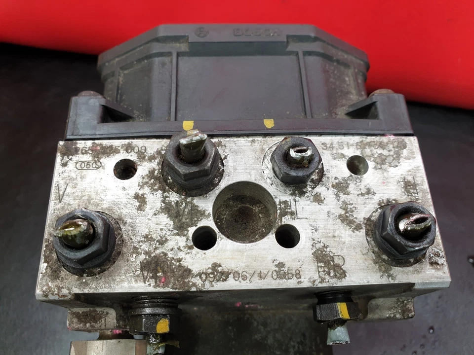 0265950004 BMW X5 E53 ABS Pumpeneinheit 0265225009 / 6756178 / 6756176 - Bild 4 von 4