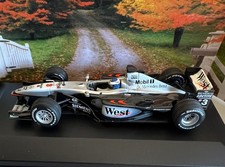 McLaren Mercedes MP4-16 2001 Mika Häkkinen (West Werbung) Minichamps