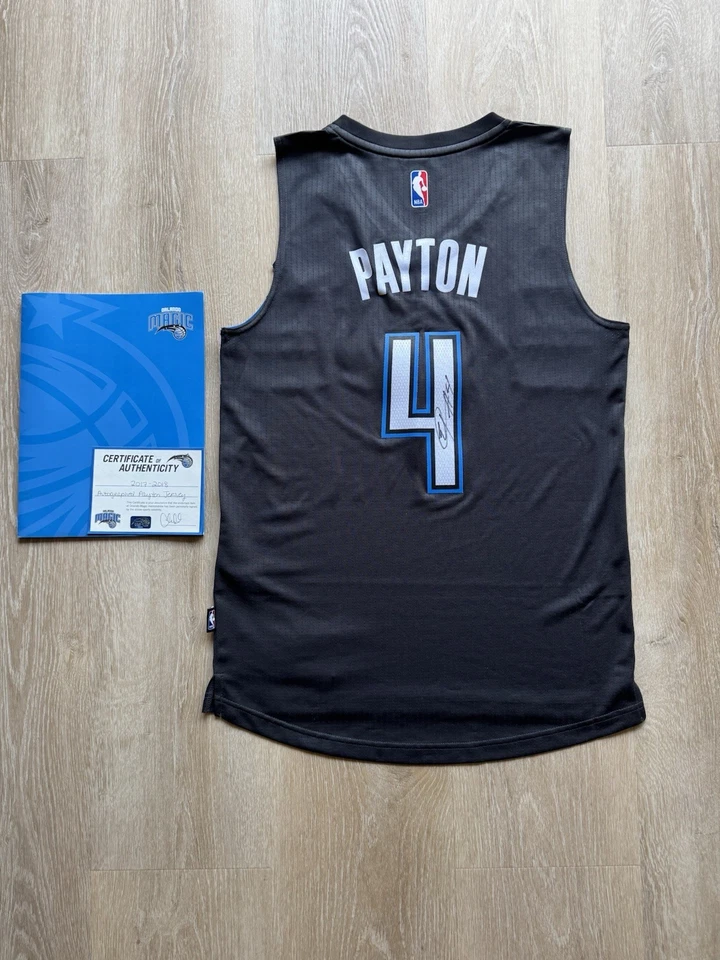 Camiseta Autografiada Elfrid Payton Orlando Magic con Certificado de Autenticidad Foto 2 de 4