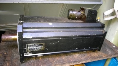 Permanent Magnet Motor INDRAMAT MHD115C-024-PG1-AN Servomotor  MHD 115C 024 PG1