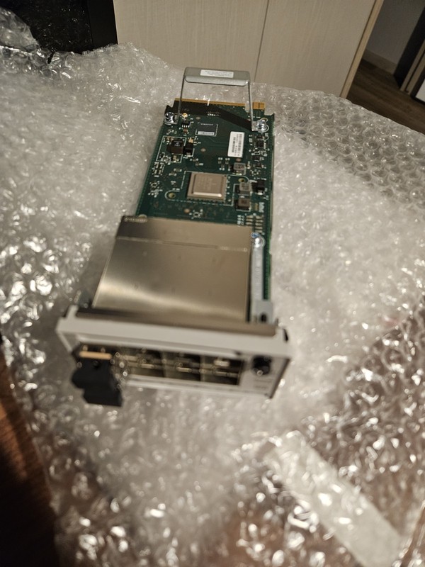 Cisco C9300-NM-8X  Catalyst 9300 8 x 10GE Network Module C9300-NM-8XCisco C9300