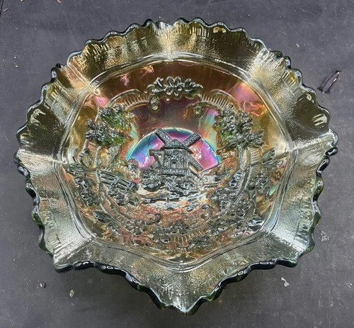 SUPER VINTAGE CARNIVAL IMPERIAL GREEN WINDMILL RUFFLED BOWL RIBED EXTERIOR