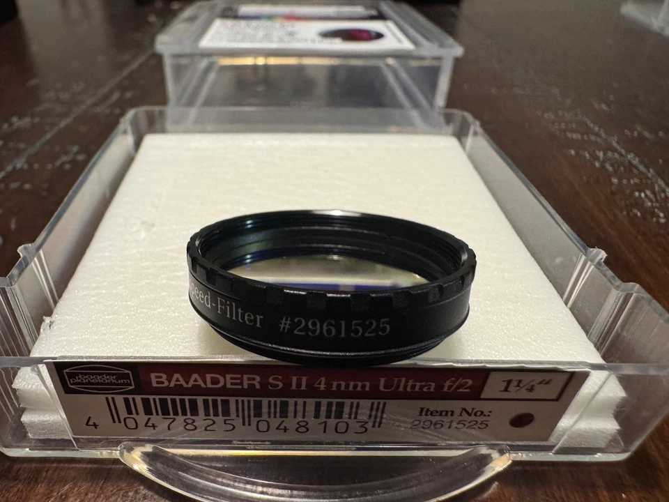 Baader Ultra Narrowband 1.25" CMOS Optimized 3.5/4mm Ha/O-III/S-II Filter Set - Image 3 of 4