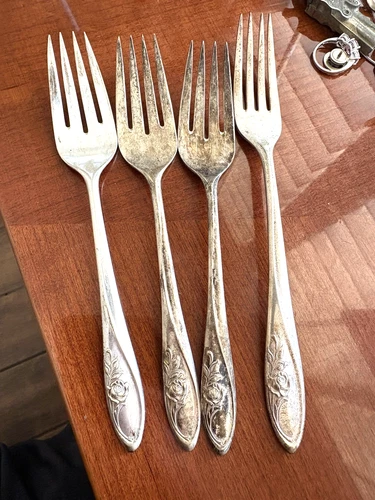 Lot of 4 1960 Towle  Sterling Silver Sculptured Rose Dinner Forks 151 Grams