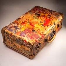 Vintage Child  s Decoupage Suitcase 1940s-50s Comic  Story Illustration 16  