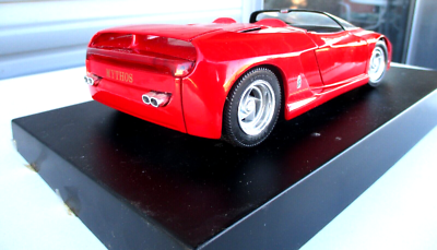 Revell! 1989 Pininfarina Ferrari Mythos Red Sports Car 1:18