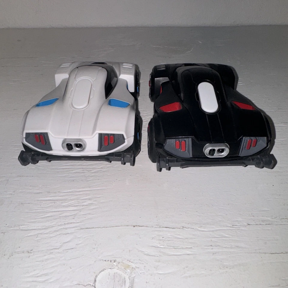 REV WowWee Robotic Enhanced Vehicles Interactive Bluetooth 2 Smart Cars - Image 3 of 4