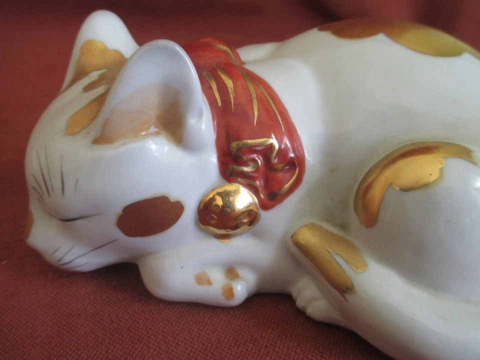 Hermoso par de gatos japoneses Kutani para dormir Nemuri Neko de 6,5" y 4" Foto 2 de 4