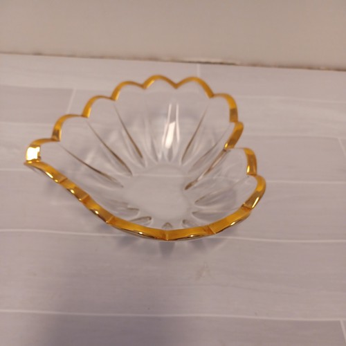 Savoir Vivre Crystal Japan Heart Shape Candy Nut Dish Gold Rim 6" Very petty . - Picture 2 of 7