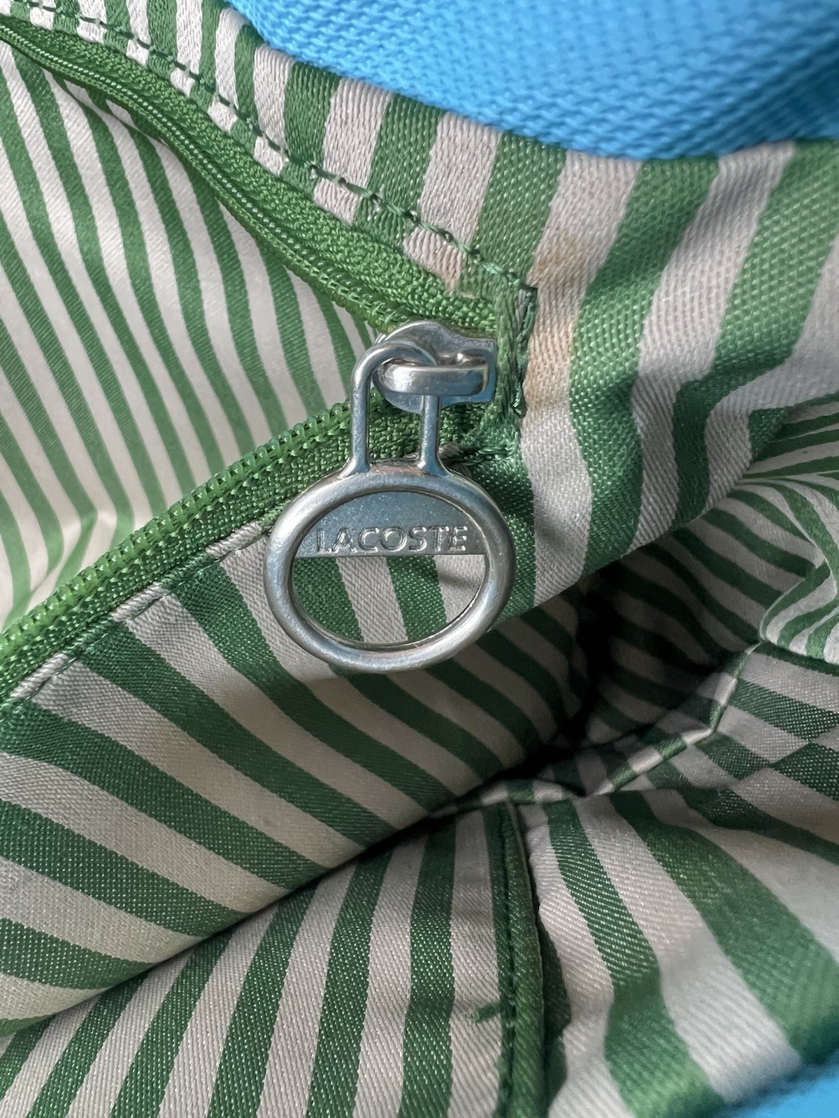 Lacoste Messenger Bag Sky Blue PVC New Classic 40 Retro Stripes *Needs Cleaning* thumbnail 21