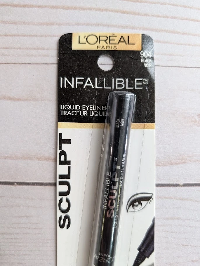 L'Oreal Paris Infallible Sculpt Liquid Eyeliner Black - Image 2 of 4