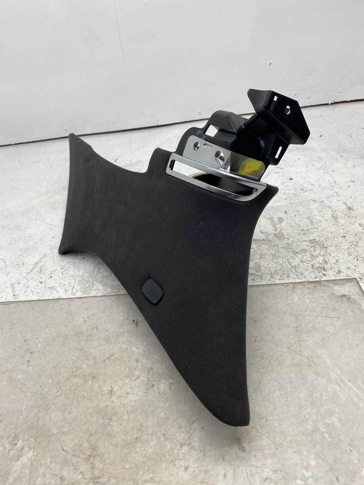 Bentley Flying Spur 2013-2018 REAR+RIGHT Pillar trim P/N 4W0867790A