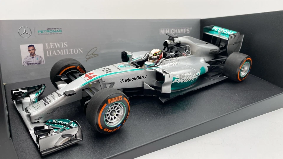 MIN110140144 Minichamps Mercedes-AMG Petronas F1 W05 Lewis Hamilton 2014 1/18 - Immagine 2 di 4