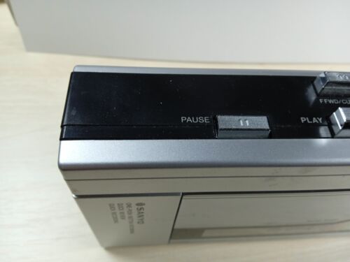 VINTAGE 80'S SANYO M1111 COMPACT TAPE RECORDER CASSETTE Tested - Picture 4 of 14