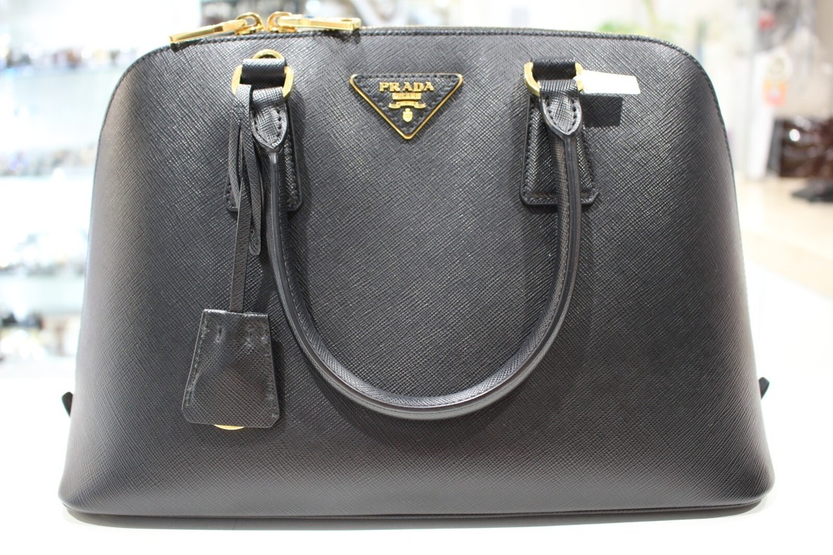 Prada Saffiano Lux Nero Black Women's Bag with Adjustable Prada Saffiano Lux Nero Black Women's Bag with Adjustable