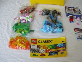 LEGO CLASSIC: Medium Creative Brick Box (10696) + Lego Movie 70822 W Storage